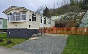 Wonderful 2 Bedroom Mobile Home